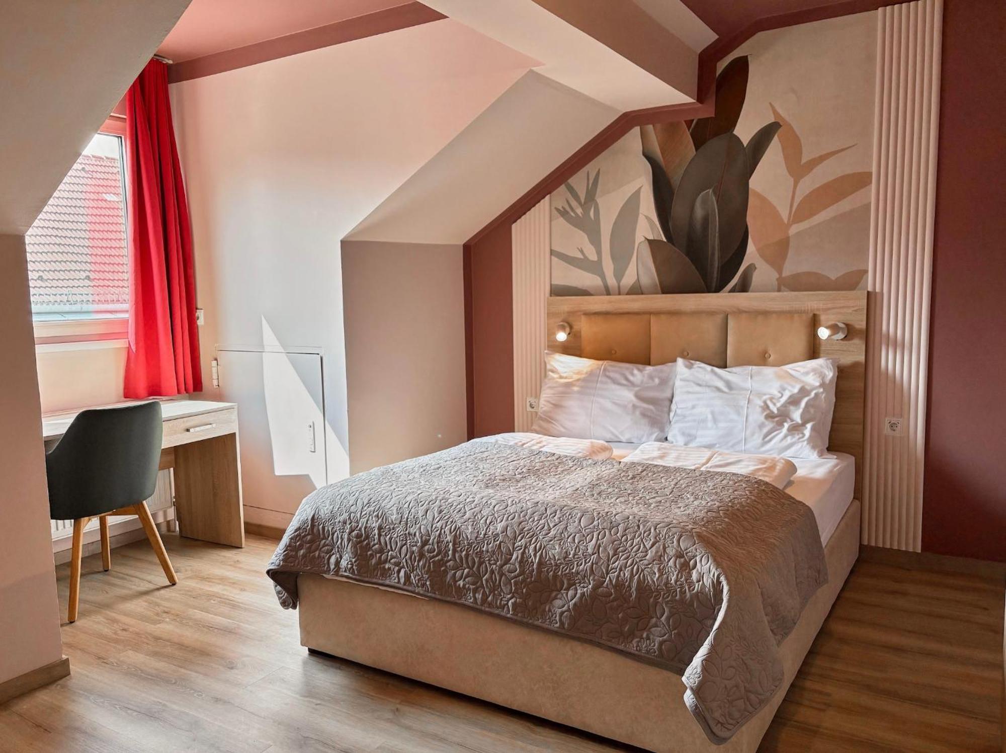 Apartment Dependance Rooms I 6 Mins To U6 Alser Strasse I Self Check In *