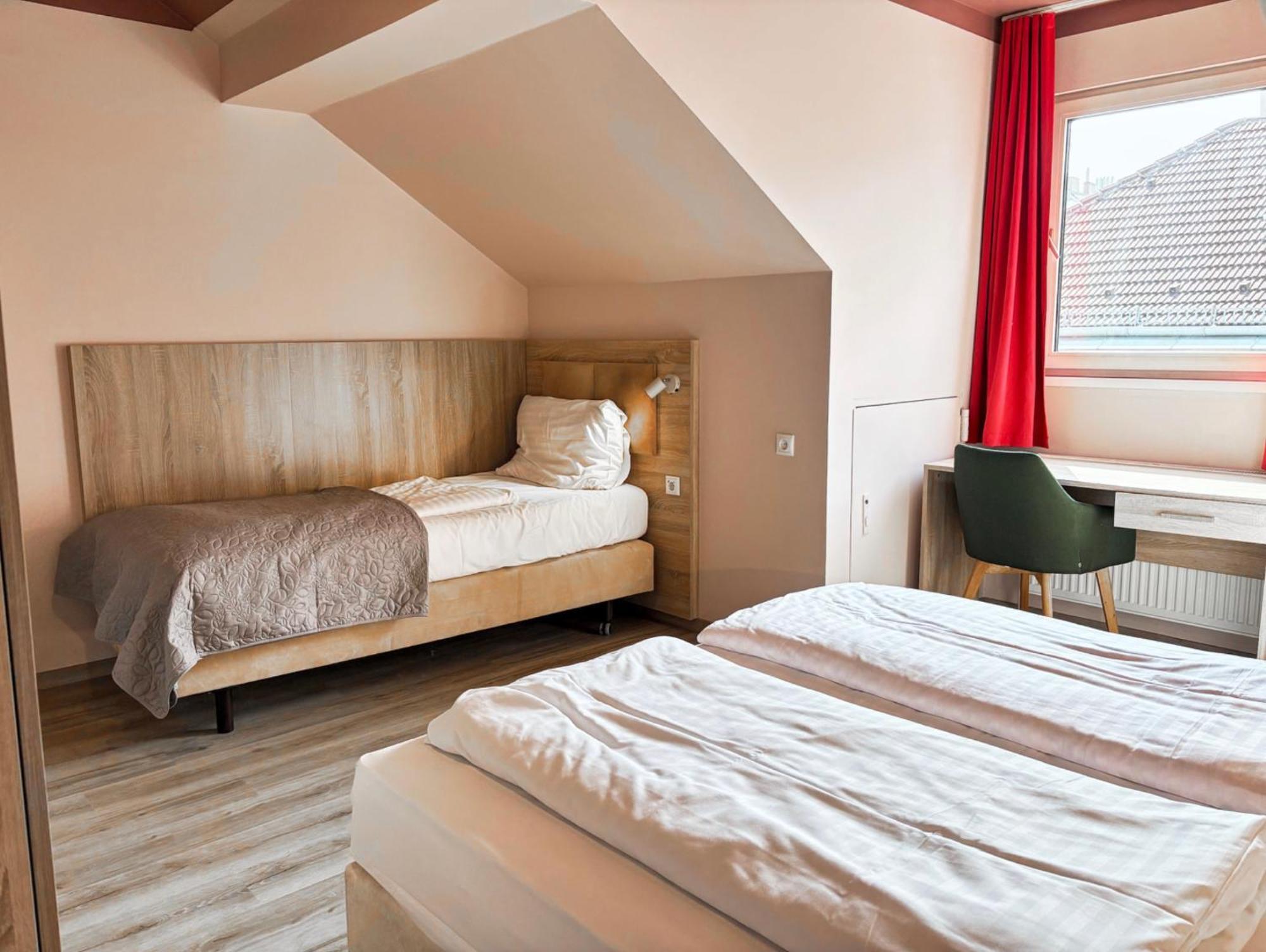 Dependance Rooms I 6 Mins To U6 Alser Strasse I Self Check In Apartment *