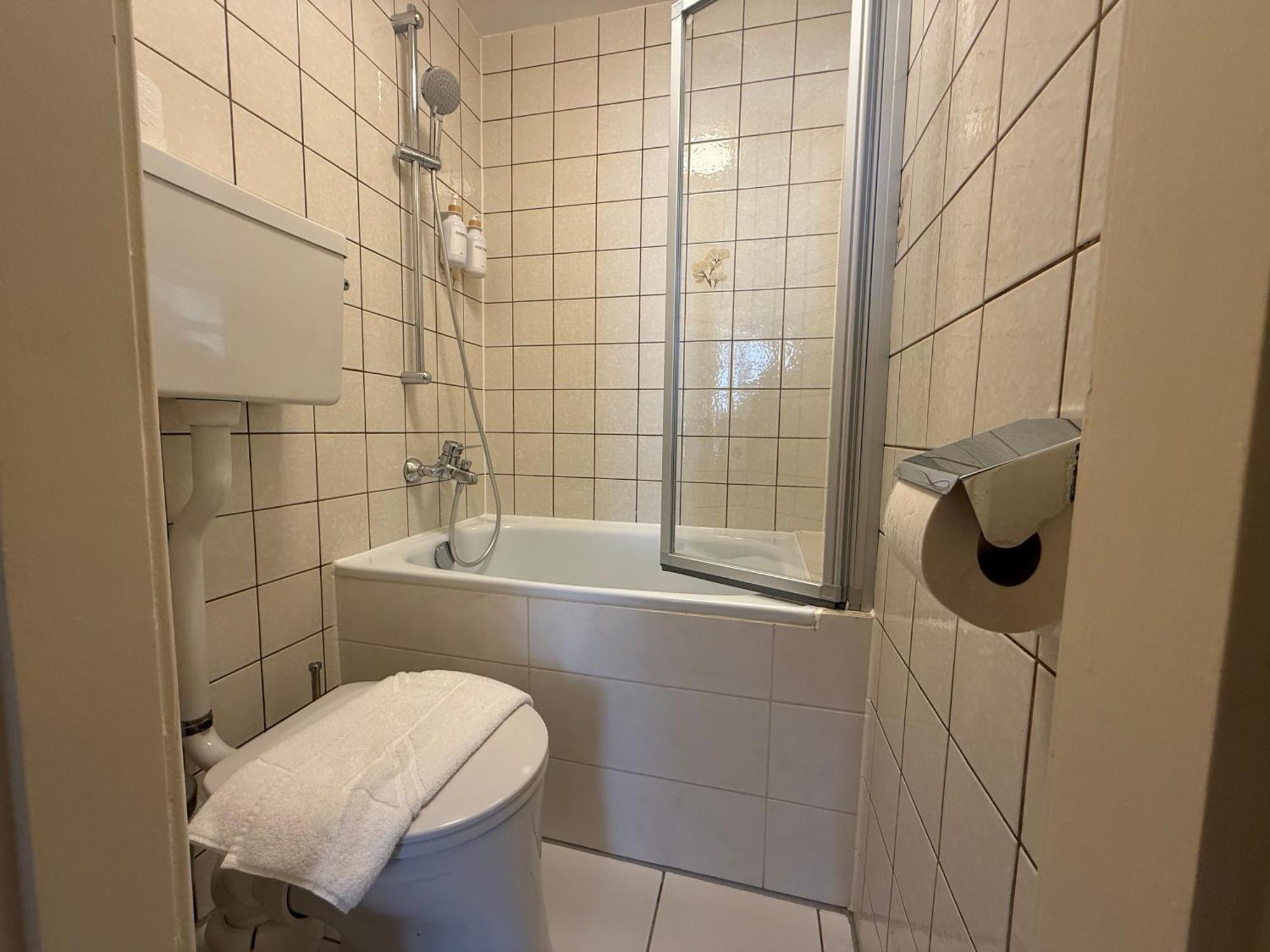 Dependance Rooms I 6 Mins To U6 Alser Strasse I Self Check In * Wien